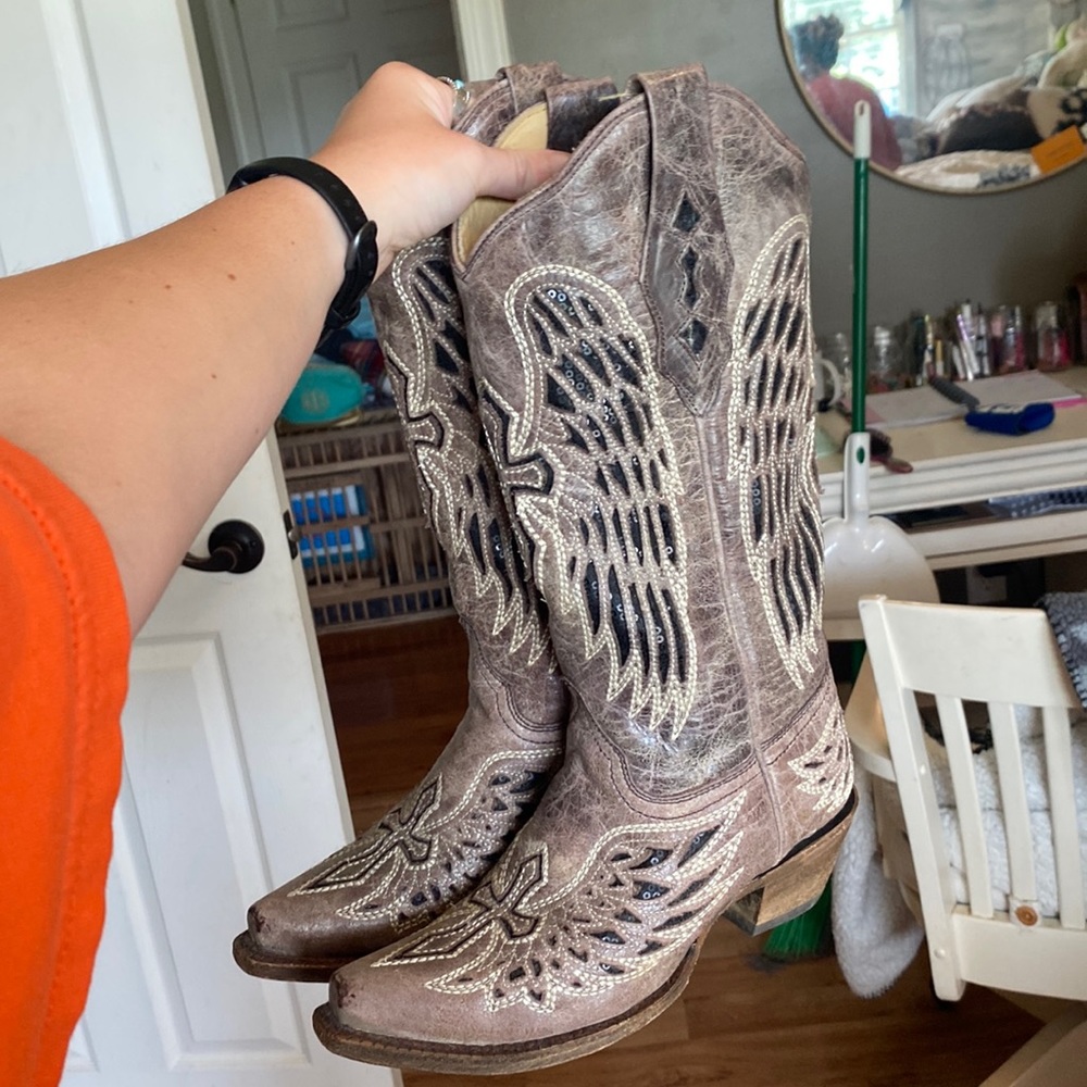corral heal boots , colors - grey black white